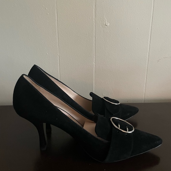 Prada Pumps - Picture 2 of 5